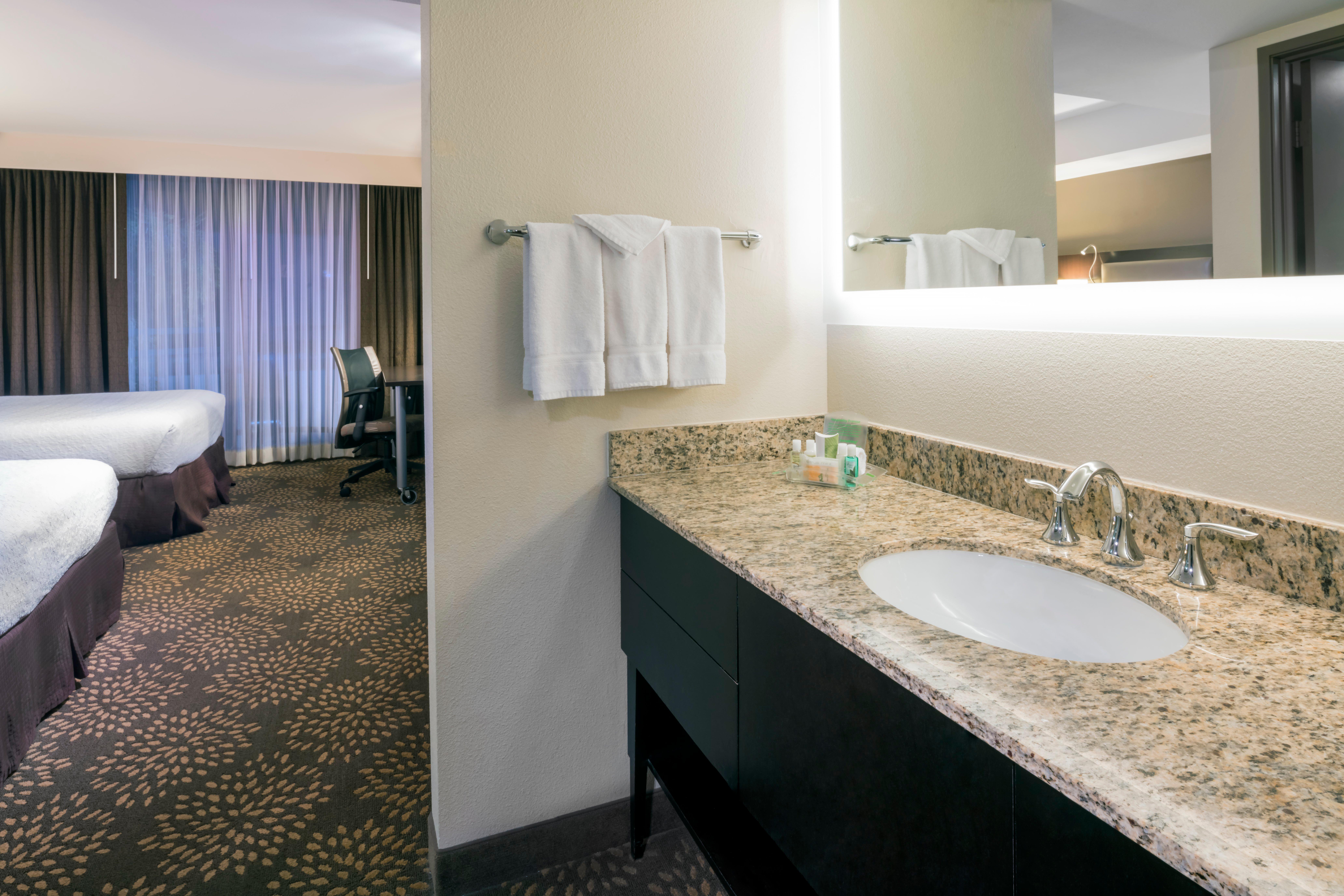 Holiday Inn And Suites Phoenix Airport North By Ihg Exterior foto